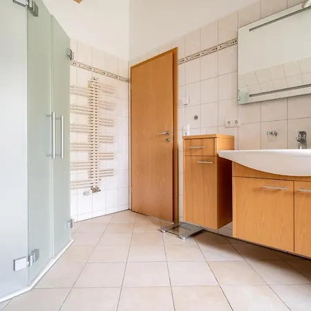 Roter Milan Lejlighed