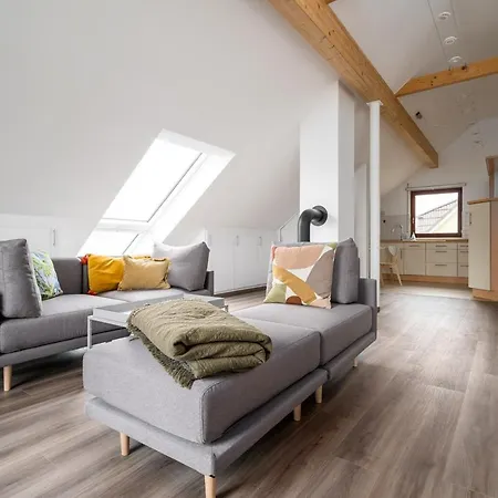 Roter Milan Apartment