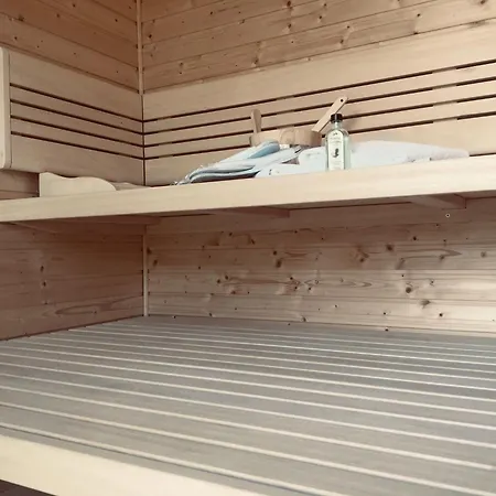 Roter Milan Lejlighed